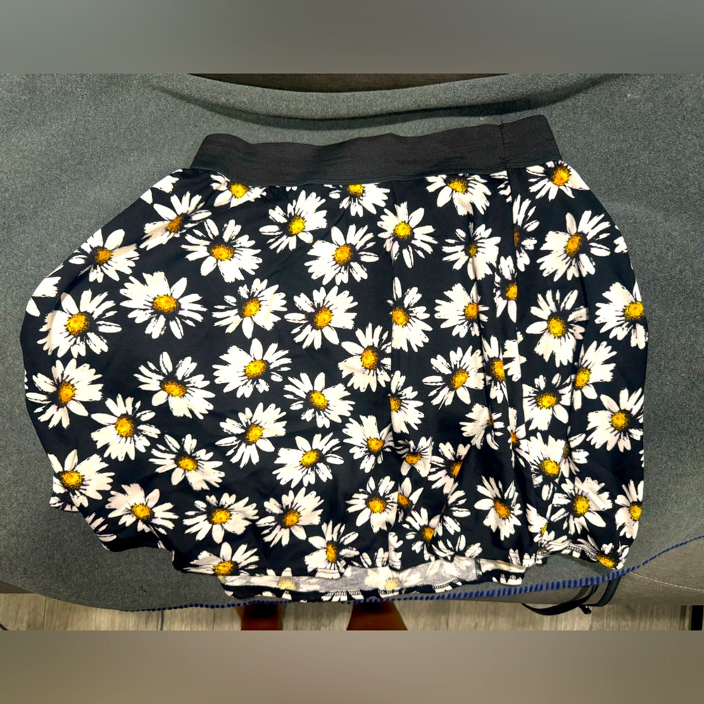 Vitta Luna Flower Skirt